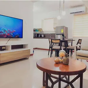 Holiday home Cozy 3br With Garden, Pool & Modern Comforts, Angeles